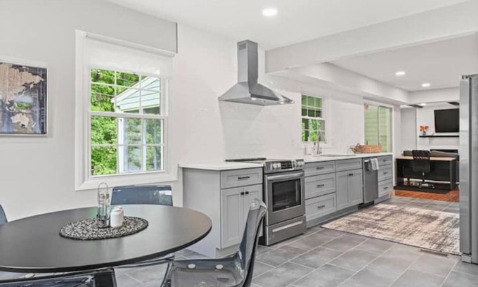 Fairfax House | Fairfax Retreat
