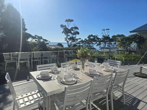 Mollymook House | Fairwater - luxury 5 BR home with ocean views