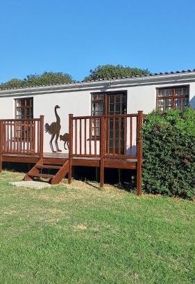 Port Elizabeth Apartment | Faithlands Self-Catering Cottages
