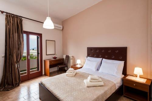 Platanos Apartment | Falassarna House