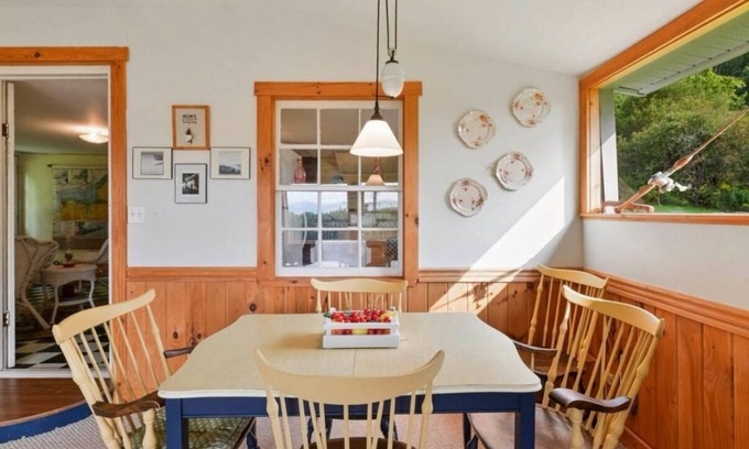 Town of Conesville Cottage | Fall Foliage - Mountain Views - Ski - Lake Access