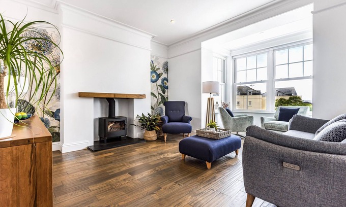 Maenporth House | Falmouth Bay
