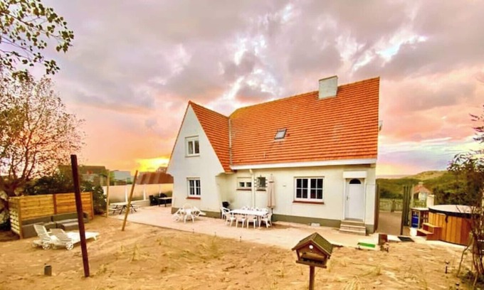 Oostduinkerke-Bad Villa | Familievilla met tuin in duinenreservaat met zeezicht vanuit sauna en jacuzzi