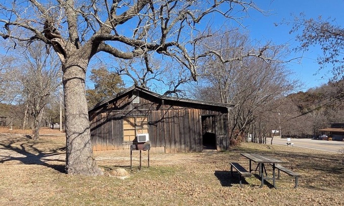 Davis Cabin | Family cabin w/large fireplace