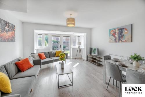 Maidenhead House | Family & Contractor Friendly 3 bed house Sleeps 6 in Maidenhead