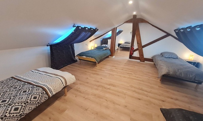 Lironville Cottage | Family Farmhouse Retreat with 12 Cow Breeds and Close to Scenic Spots
