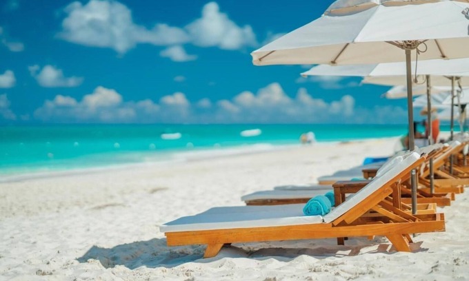 The Bight Resort | Family-Friendly Resort | 3 All-Inclusive Suites, Kids Stay Free, Pool & Beach