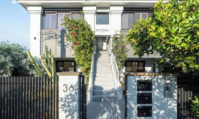 North Bondi Apartment | Family Friendly 2BR Apartment with Terrace