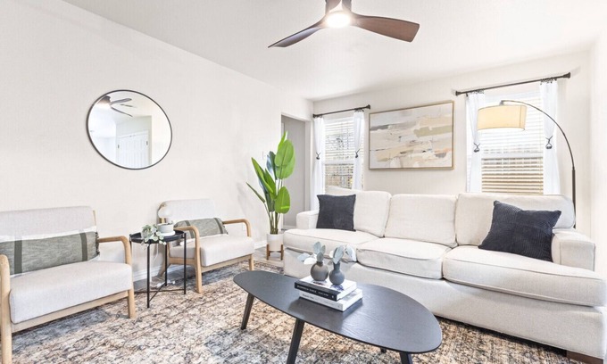 West Arlington House | Family-Friendly 3-BR, 10 Min from AT&T Stadium