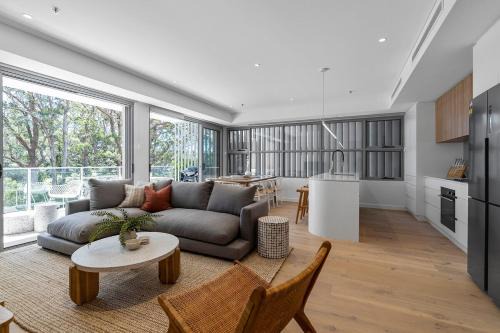 Huskisson Apartment | Family-Friendly 3BR - Steps from the Beach