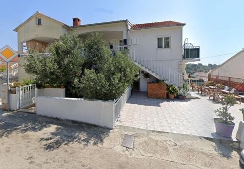 Krizna luka Apartment | Family-friendly apartments with swimming pools Hvar - 24484