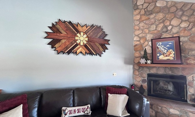 Upson House | Family friendly ski in-ski out chalet on Whitecap Mountain with boot dryer