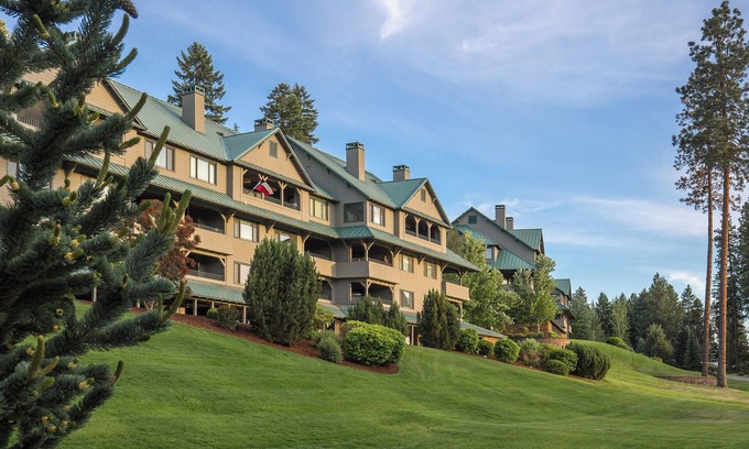 Coeur d'Alene Resort | Family-Friendly Suite Steps to Lake w/Full Kitchen & Resort Indoor Pool