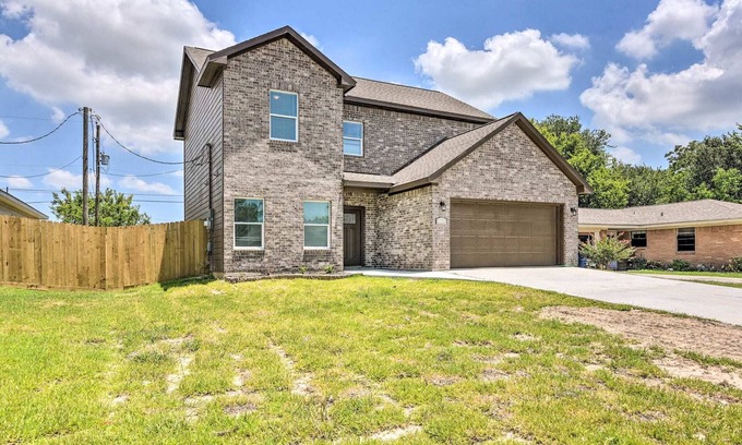 Texas City House | Family-Friendly Texas City Home ~ 15 Min to Kemah Boardwalk!