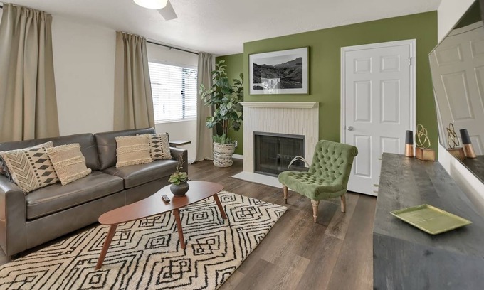 Canyon Rim House | Family Friendly | Washer+Dryer | PlayStation Pro | Large Yard | Fast Wifi