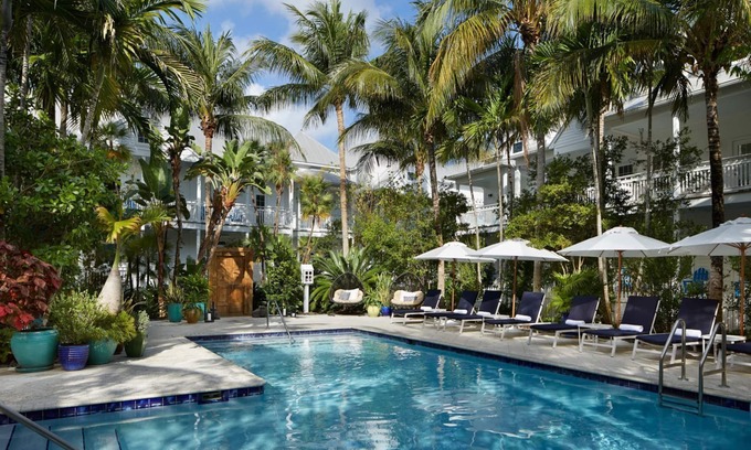 Key West Hotel | Family-friendly Villa! Near Key West Int'l Airport! Parking, Onsite Pools!
