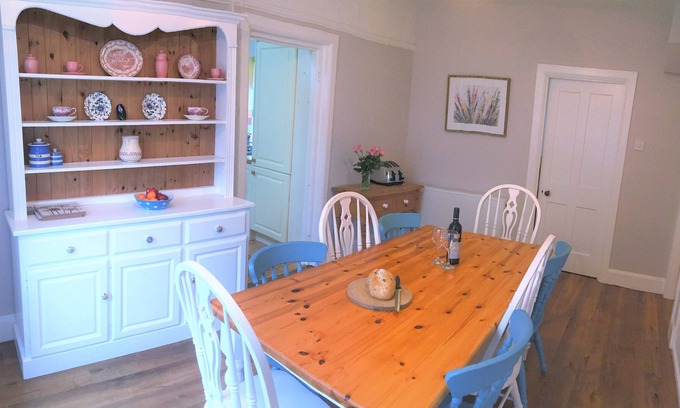 Trevone House | Family Holiday Cottage opposite Trevone Beach.
