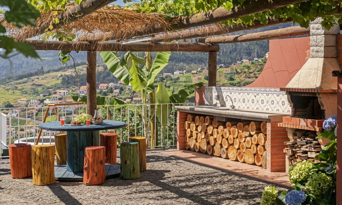 Calheta Cottage | Family holidays in the countryside, Casa do Cavalo das Flores