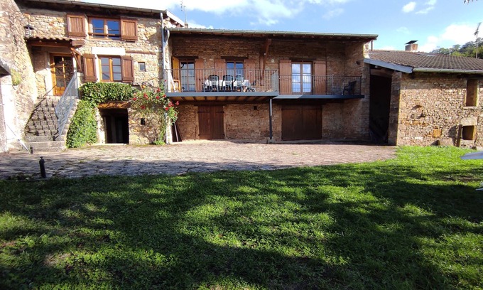 Saint-Point House | Family home in Burgundy near Cluny