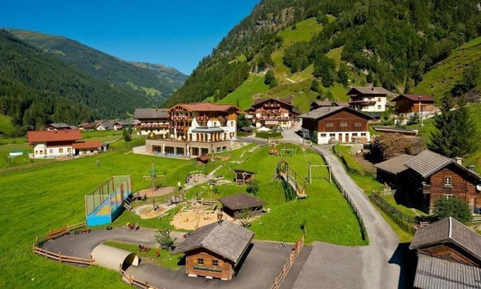 Huettschlag Other | Family Hotel Oberkarteis - Family Room ca. 33m²