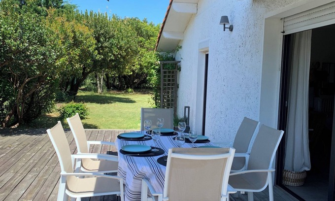 Cazaux House | Family house near the lake of Cazaux - 3 bedrooms, enclosed garden