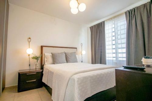 Leon House | Family House with Pool and Garden in Leon
