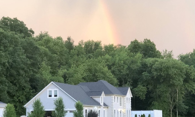 Logan House | Family-owned home. Pond. Pool. Campfire. Fishing.10-15 min. from Hocking Hills.