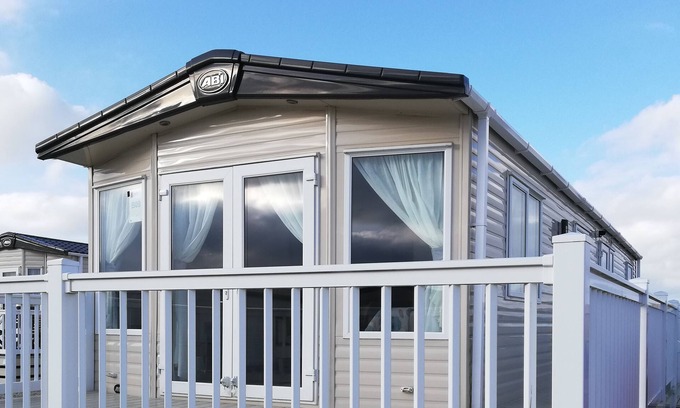 Truro House | Family owned static caravan on Newperran Holiday Resort.