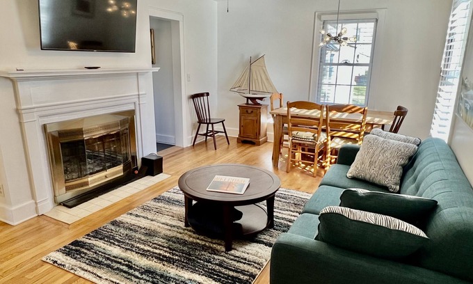West Mystic House | Family Sized Home Walking Distance to Downtown Mystic