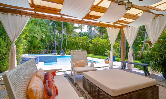 Portillo Villa | Fantanstic Harmony Beach Villa in El Portillo
