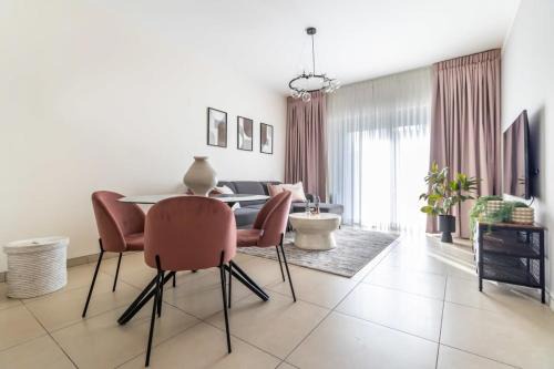 Mea She'arim Apartment | Fantastic Apartment Parking in city center