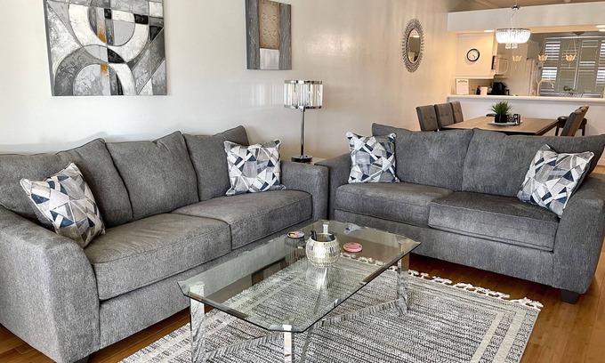 Naples Condo | FANTASTIC 𝑪𝑳𝑬𝑨𝑵 1sᴛ Fʟᴏᴏʀ Bʀɪɢʜᴛ & Sᴘᴀᴄɪᴏᴜs Cᴏɴᴅᴏ