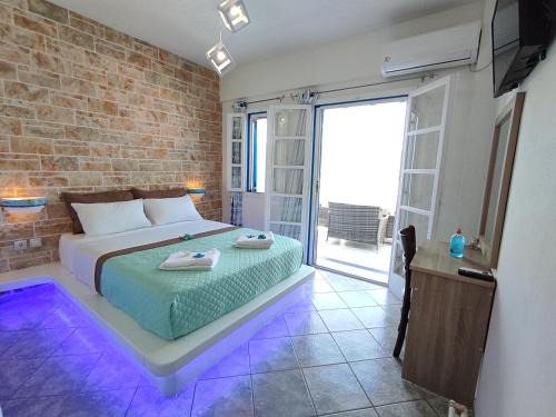 Loutra Hotel | Fantastic View Studios Kythnos