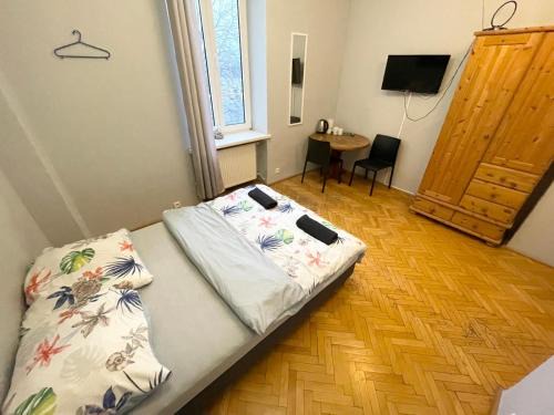 Srodmiescie Apartment | Fantastic Waw - G Room 3