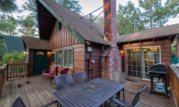 Sugarloaf House | Far Enough Cabin - Chalet style cabin, walking distance to the trails! Foosball table!