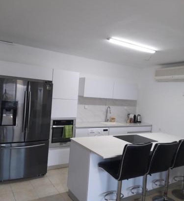 Nahariya Apartment | Farber Vacation House