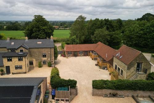 Garsdon House | Farmyard Cottage
