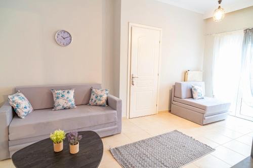 Ano Poli Apartment | Feel Greek Hospitality #Θ013