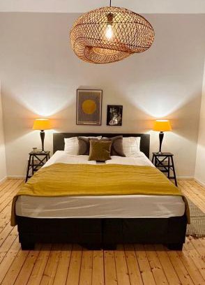 Bochum-Innenstadt Apartment | FeelsLikeHome - Stylische und zentrale Altbauwohnung mit Terrasse&Garten
