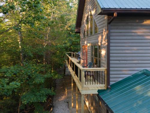 Zoe House | Fels Haus