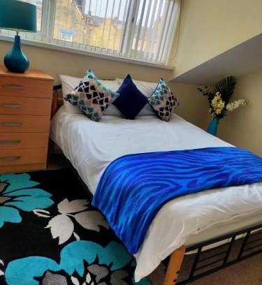 Bradford House | Female only room