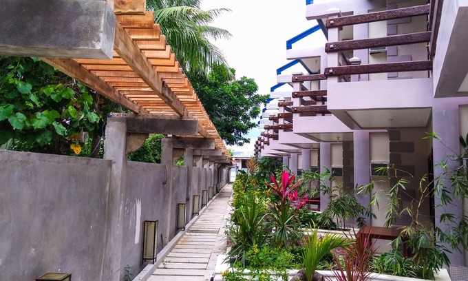 Port Barton Hotel | Ferellee Beachfront Inn