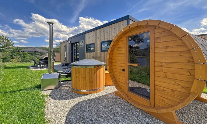 Neunburg vorm Wald House | Feriendorf Seeblick Chalet with sauna.