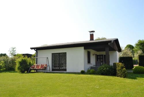 Krakow am See House | Ferienhaus am See auf großem Grundstück, Kaminofen