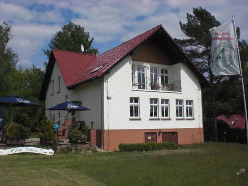 Oberhavel Hotel | Ferienhof Altglobsow/Cafe Seeblick