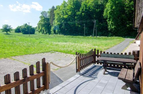 Melbecke Apartment | Ferienhof Verse Ferienwohnung Waldblick