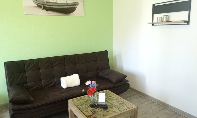 Krakow am See Apartment | Ferienwohnung 6 Hofseite - NEU Ferienpark Blechernkrug