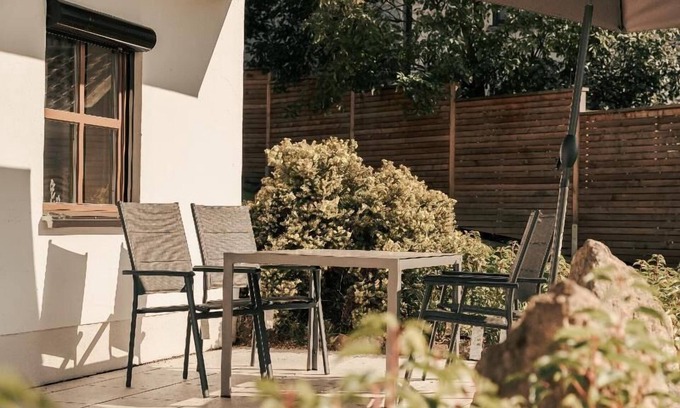 Barnzell Apartment | Ferienwohnung 75qm mit Zwei Schlafzimmern und Terrasse