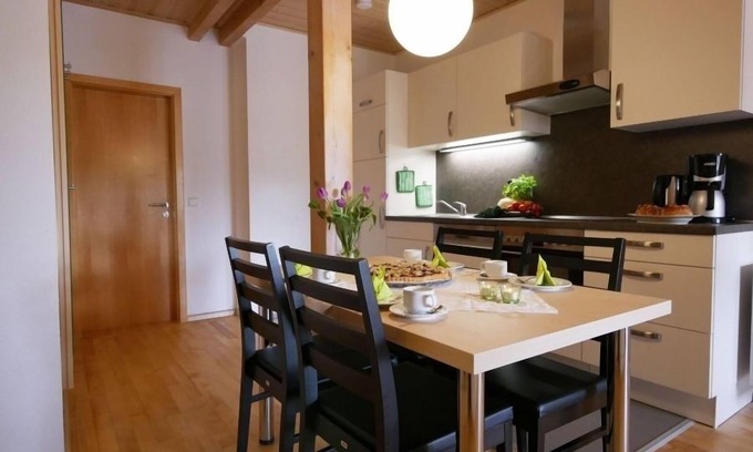 Ochsenhausen Apartment | Ferienwohnung/app. für 5 Gäste mit 70m² in Ochsenhausen