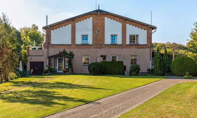 Hinter Bollhagen Apartment | Ferienwohnung Betty bei Heiligendamm mit Garten